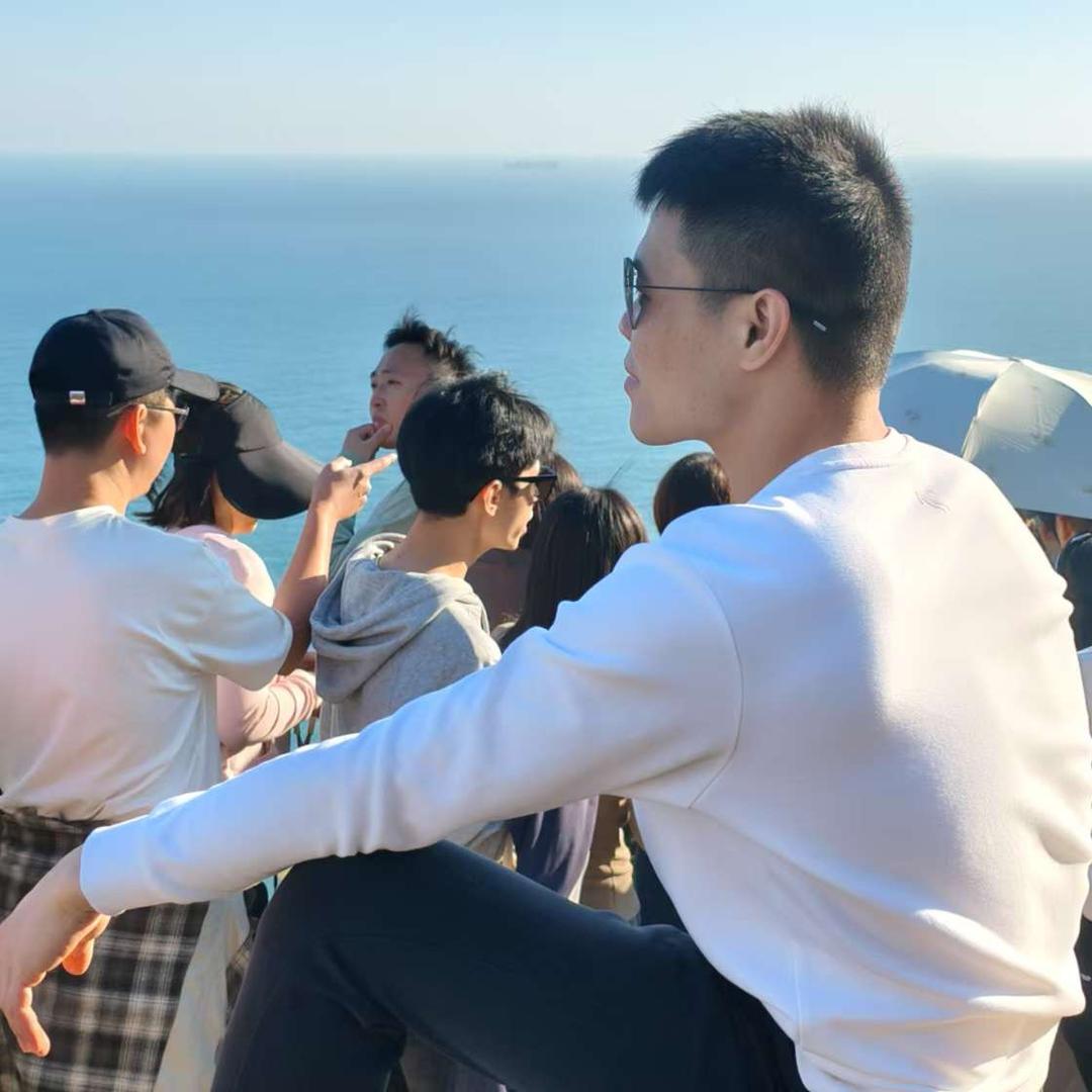 托尼我出来了😂😂😂