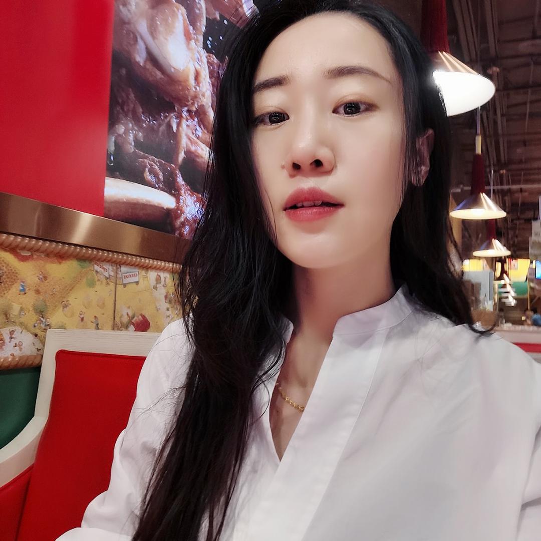 辣么帅女士