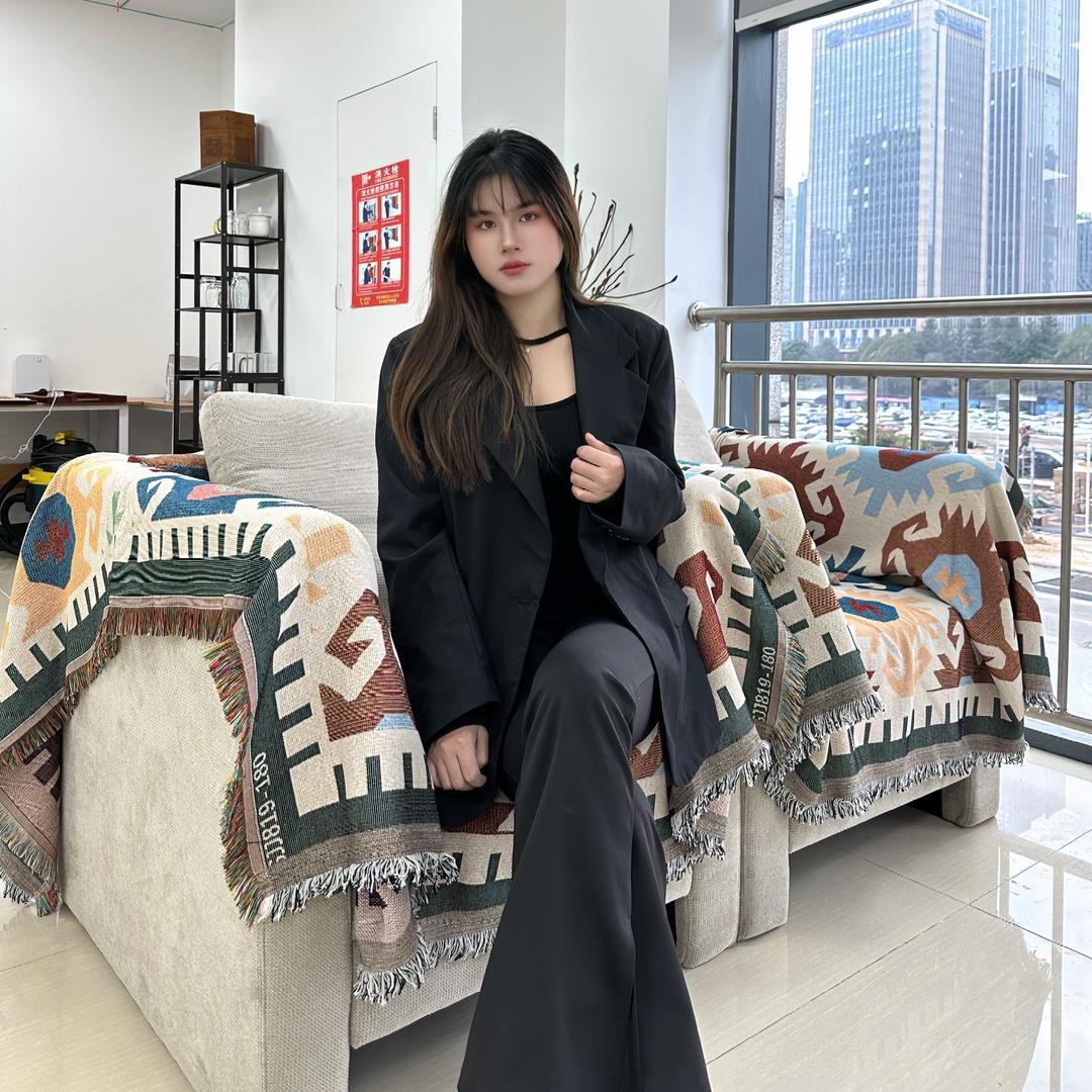 @司 纯