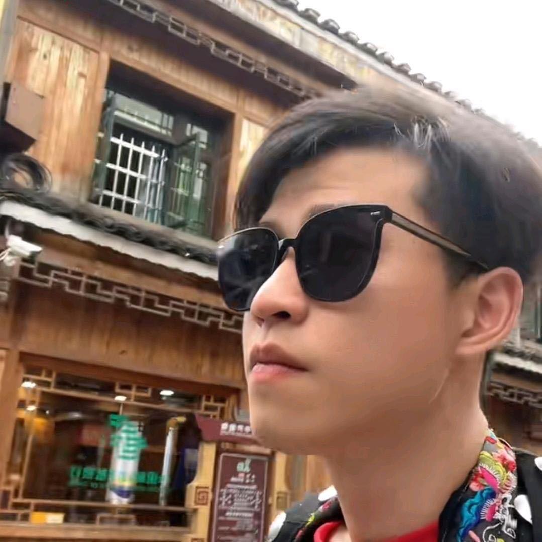 老许（大弟子令狐冲）