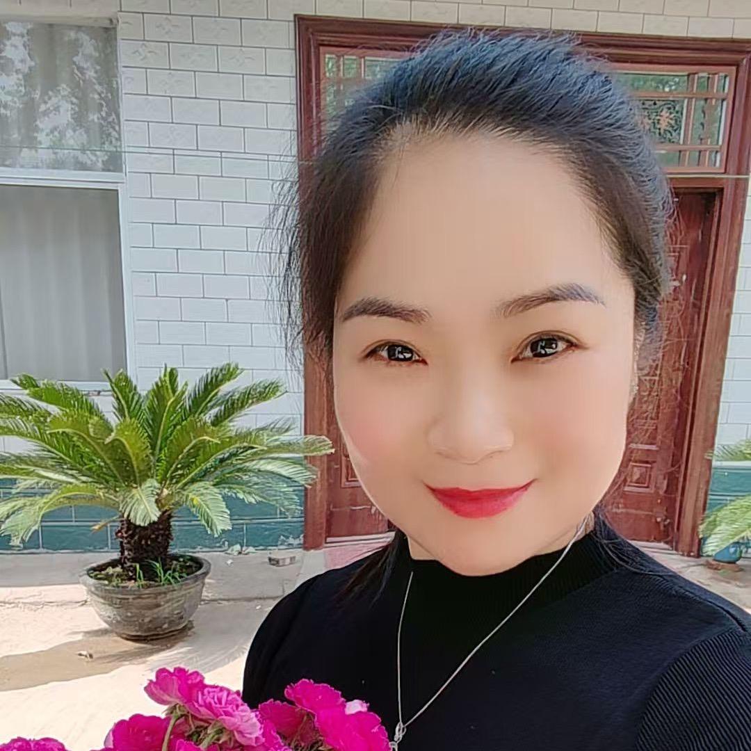 三个利练城平价鞋店