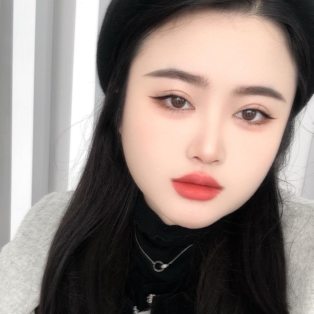 在铜仁做纹绣的化妆师-冰冰