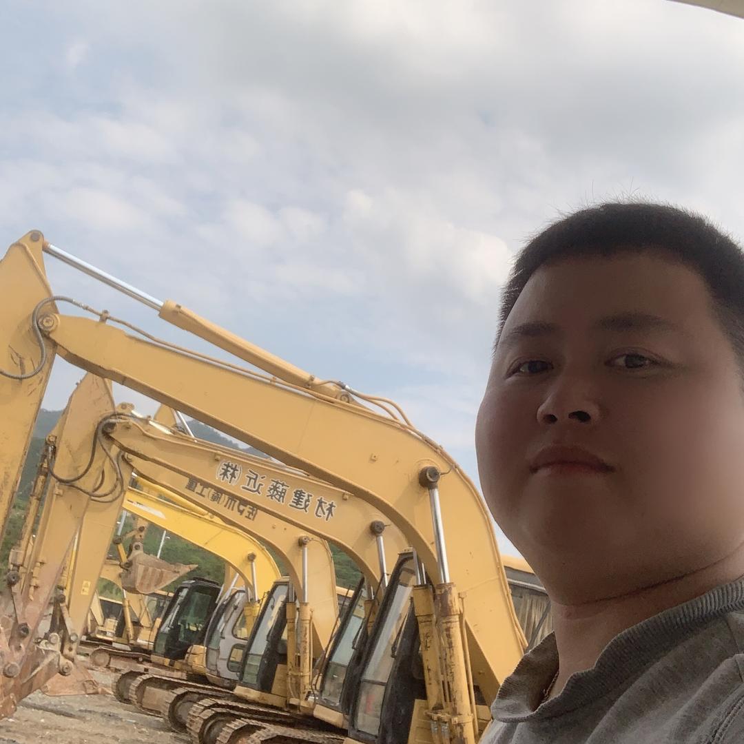 云霄县罗志勇：挖机 铲车 压路机 土石方