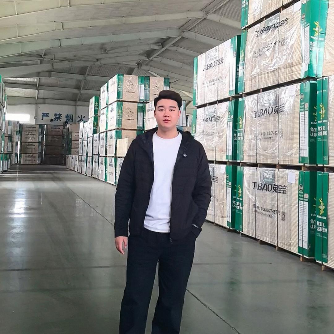 兔宝宝定制家-许纹豪