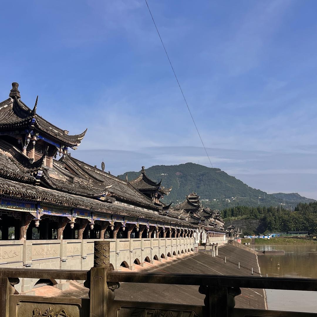 @嗯