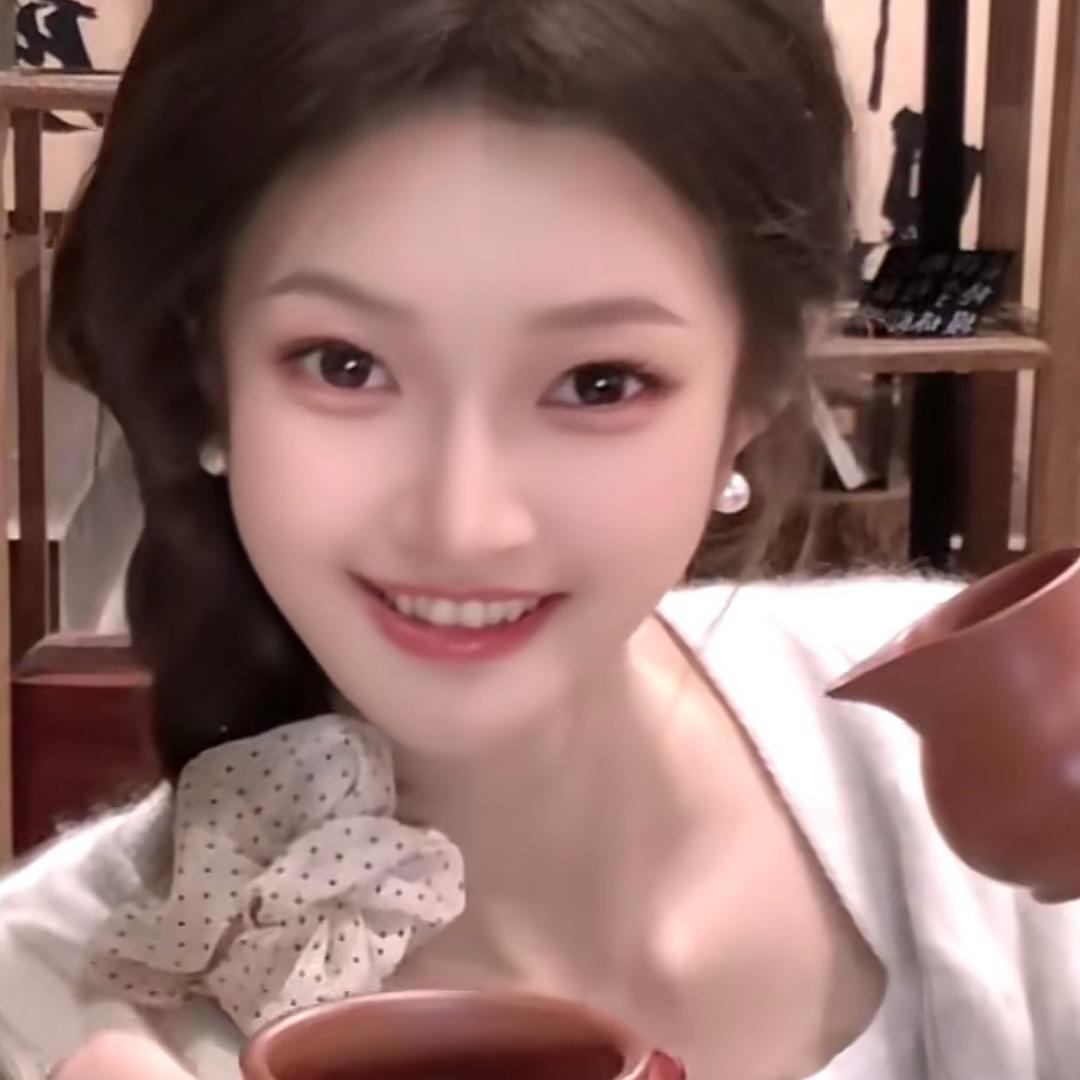 ⭐️小虎牙（尊师欣宝坨）