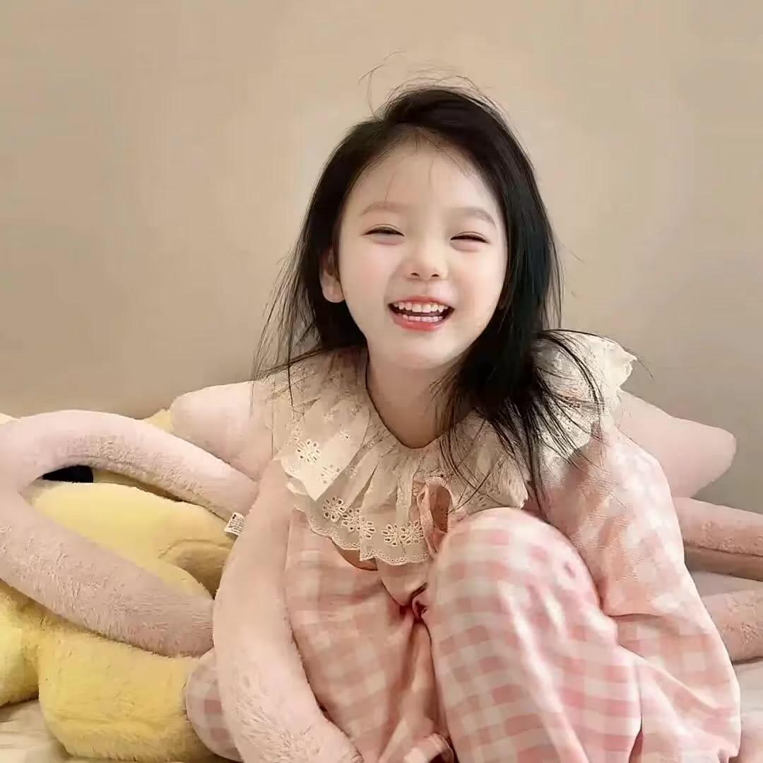 莹莹^