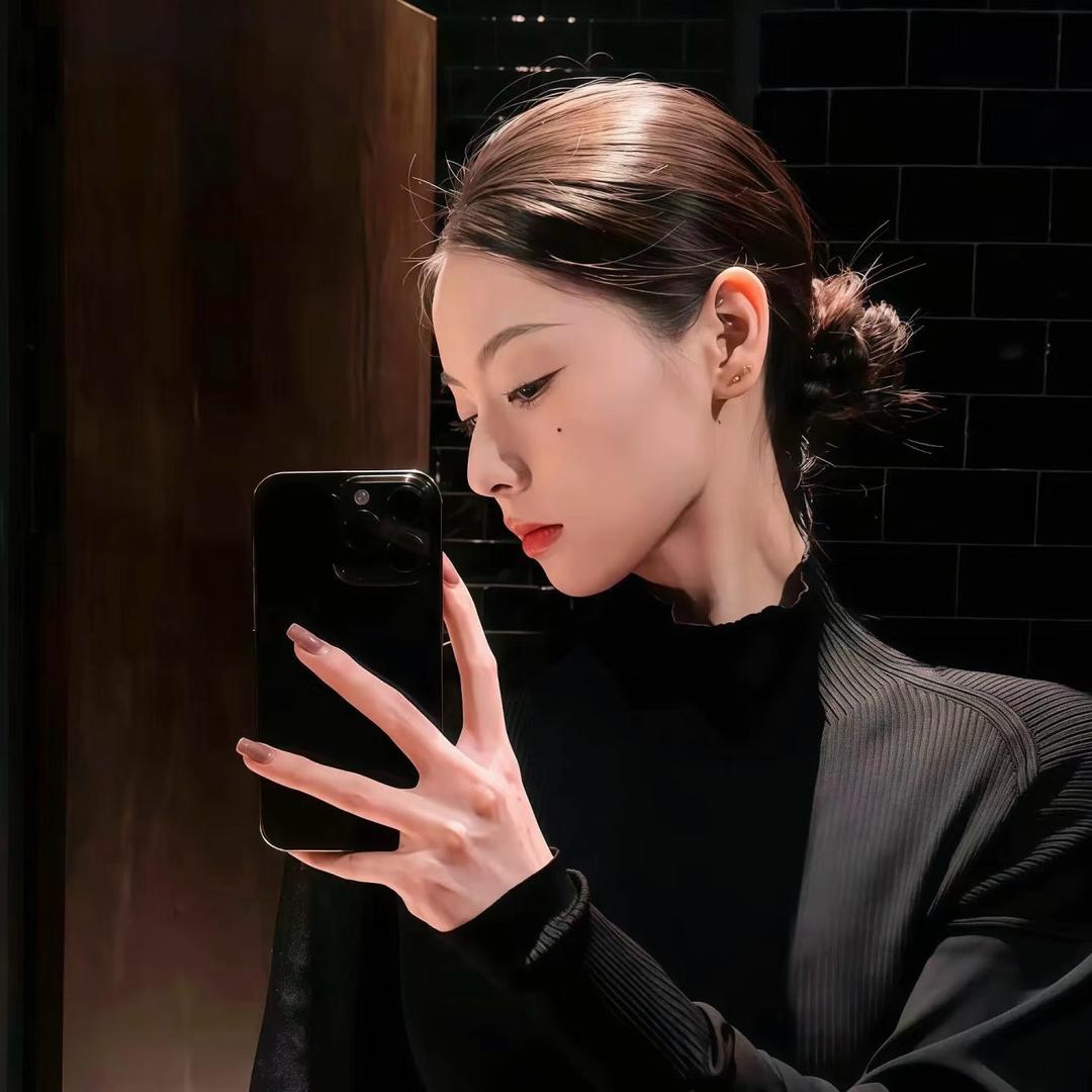 衣克拉女装官方号