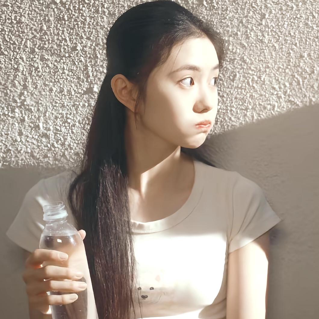 姀凉栀