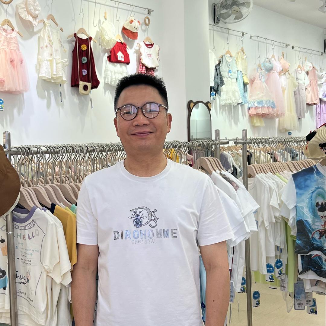 豆逗鱼童装黎塘店