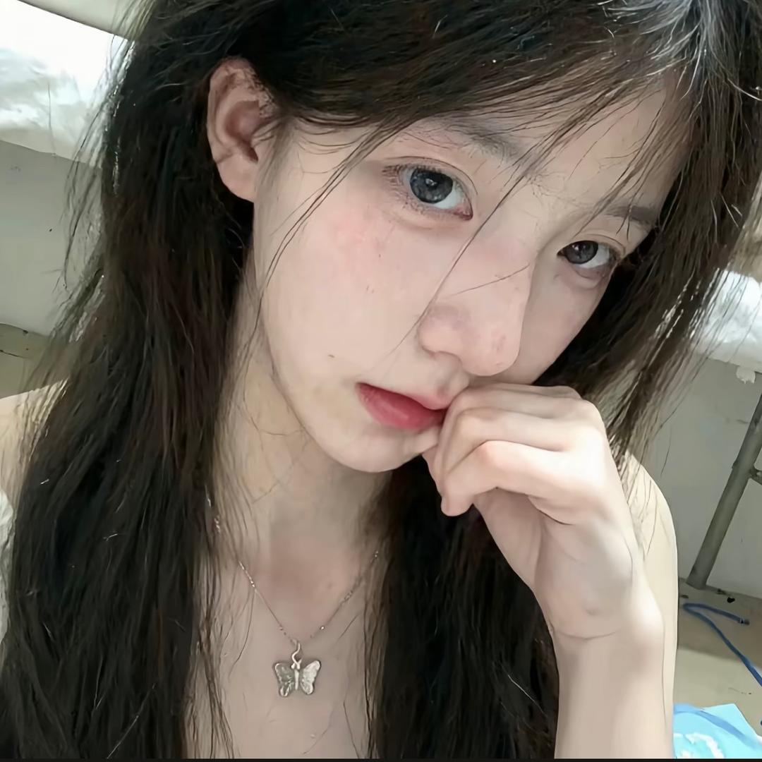 @^温初夏 .🦋