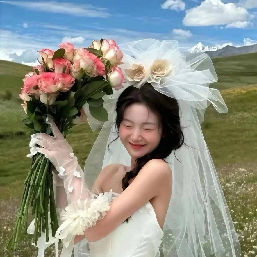 😇倔强的，白初晓