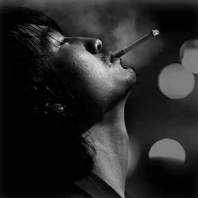 🐾微笑埋葬眼泪🐾