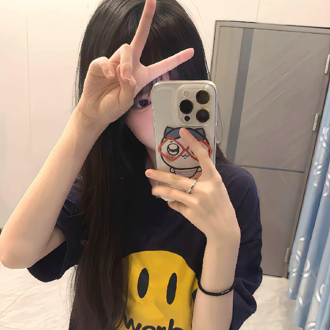 一叶梧桐解半秋、