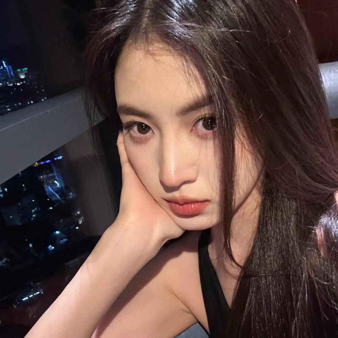 ：带刺的玫瑰🦋