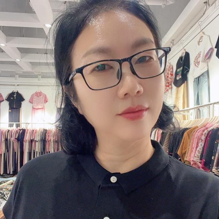 银基超霞服饰店