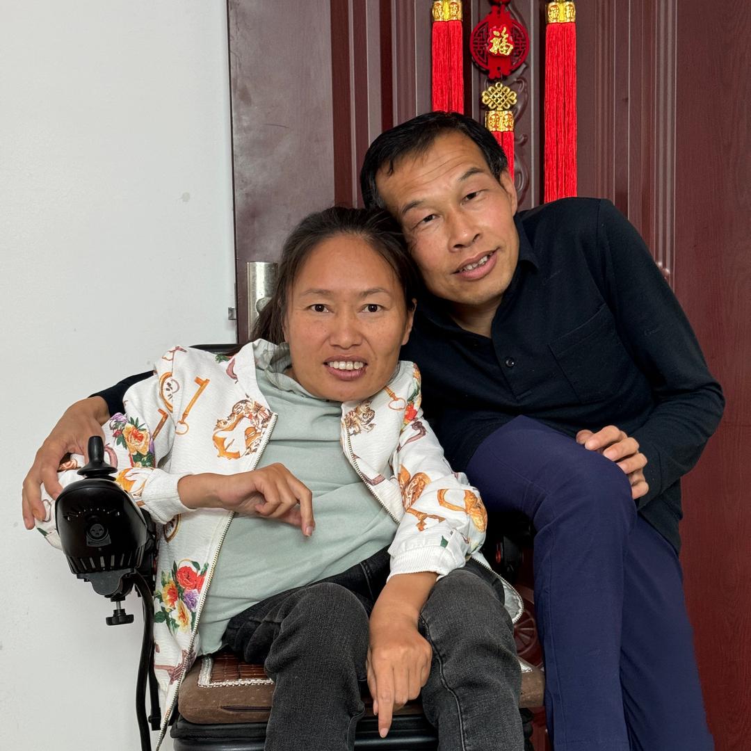 乡农励志香香百货