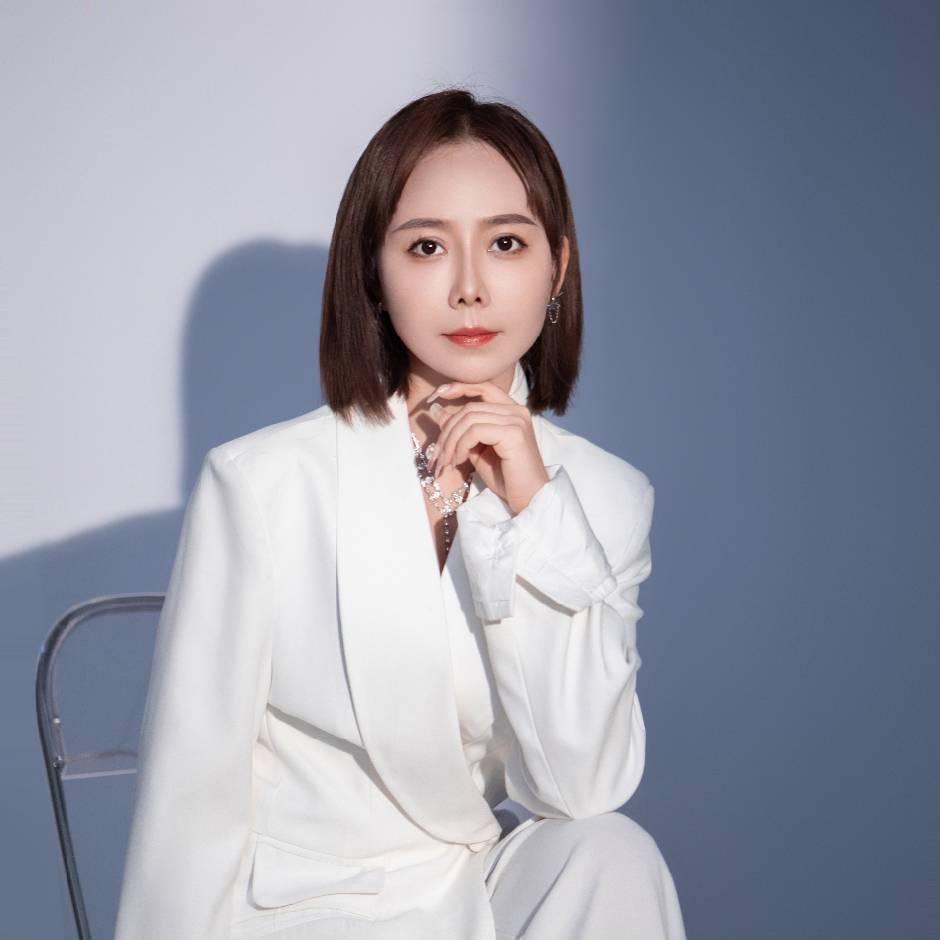 晟楠【DOPI不脱妆粉底液合伙人】