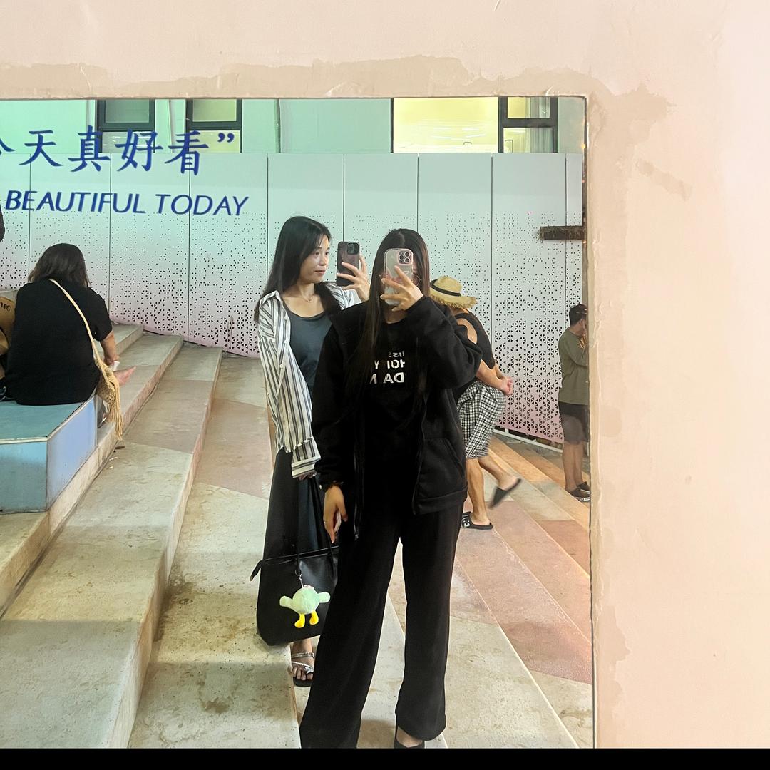 小林不爱吃香菜💕