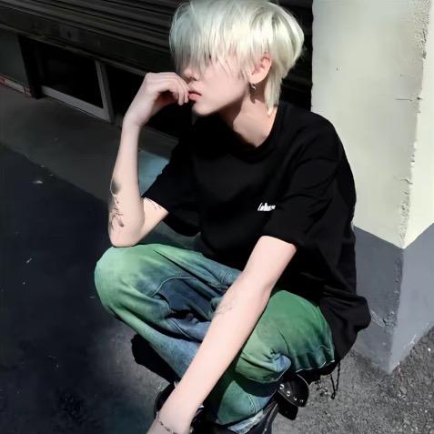 扶老奶奶闯红灯
