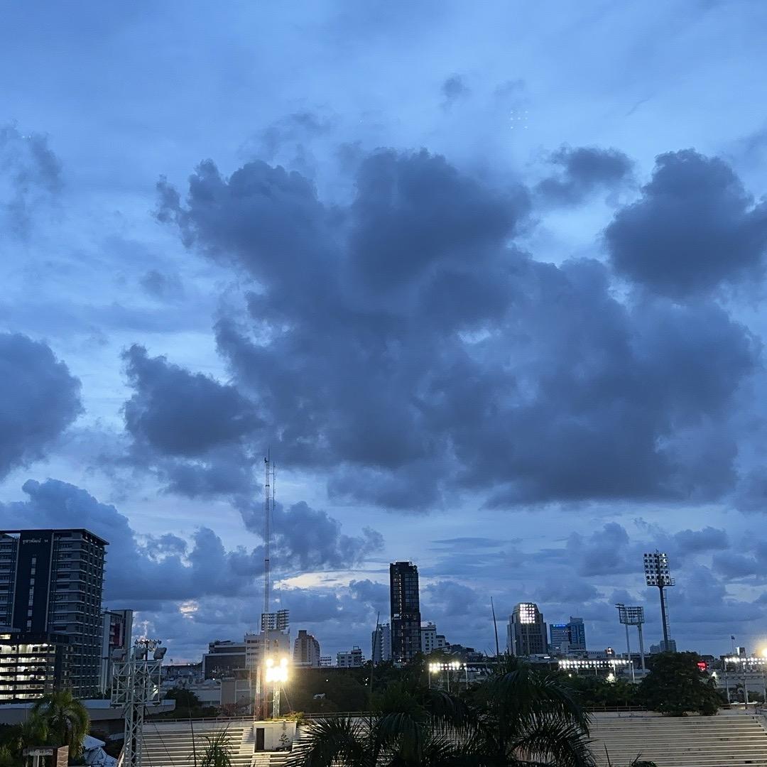 碎碎平岁岁安。