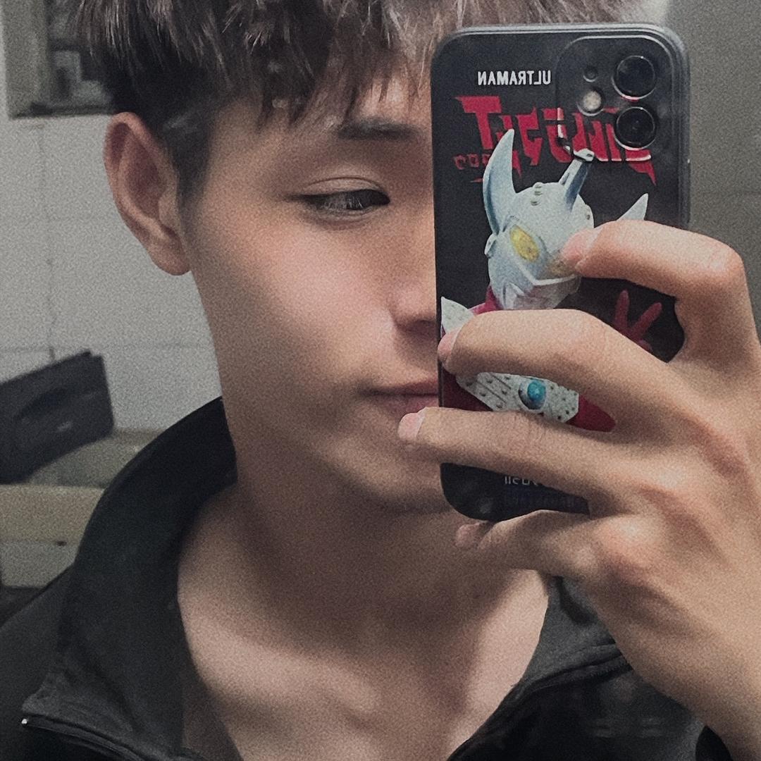 起床了。