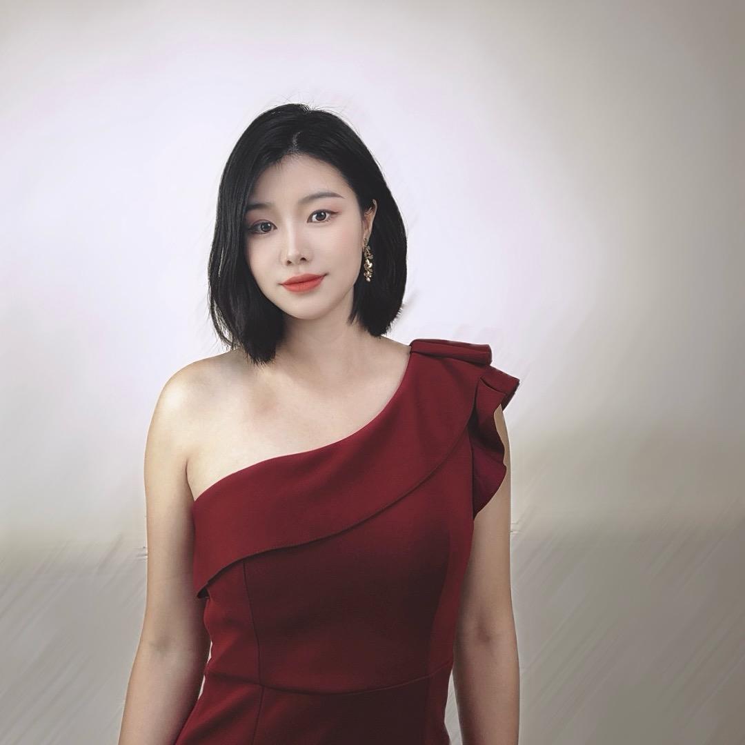 玉何君♪（户外）