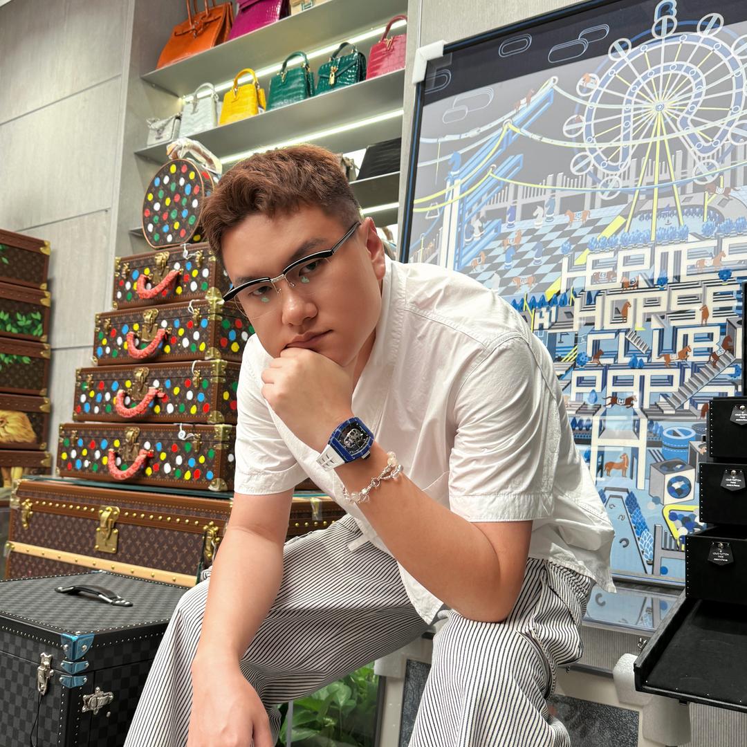 小孙【老佛爷奢品】