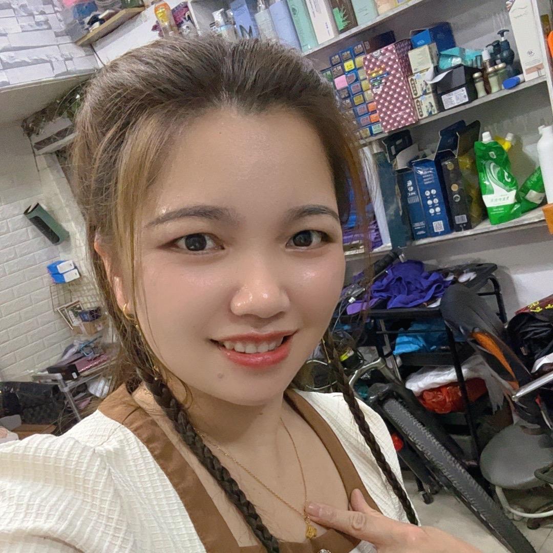 小燕💇🏻‍♀️发型师💇🏻‍♂️