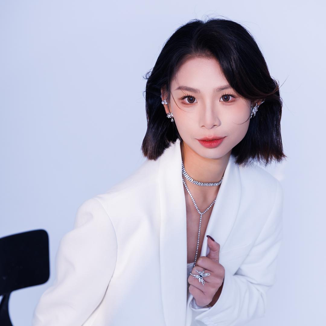 江西小预算主持人闪闪