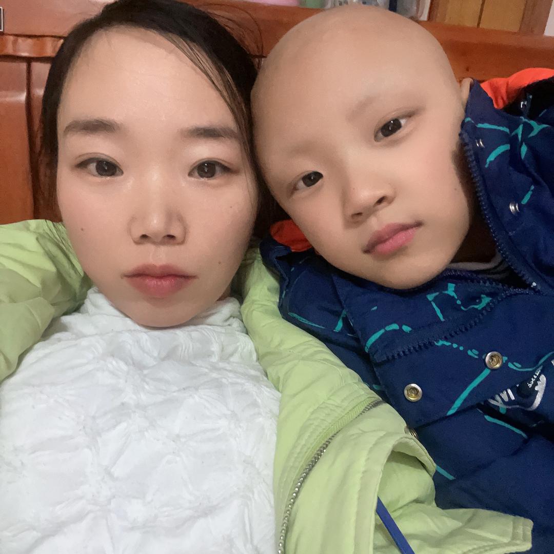 伊然妈妈（陪孩子打怪）