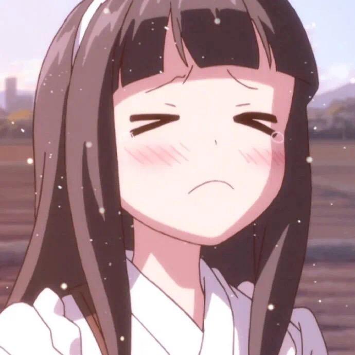 琼