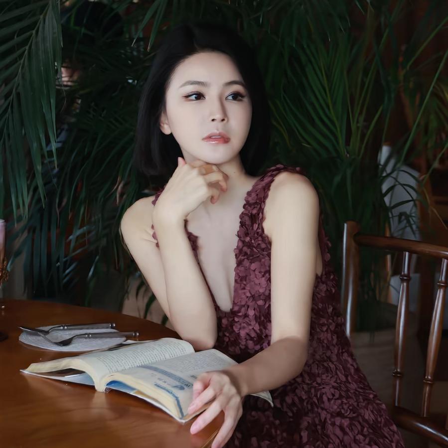 溶溶 RONGRONG时尚甄选