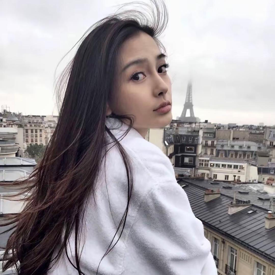 周佳佳-