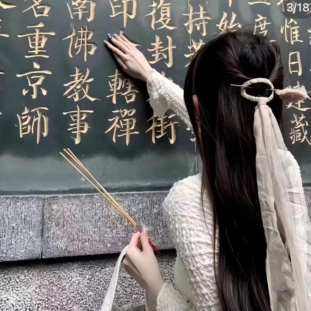 小虹今天能吃饱吗？🐊