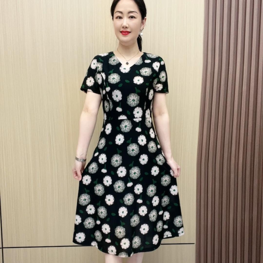 陆陆服饰