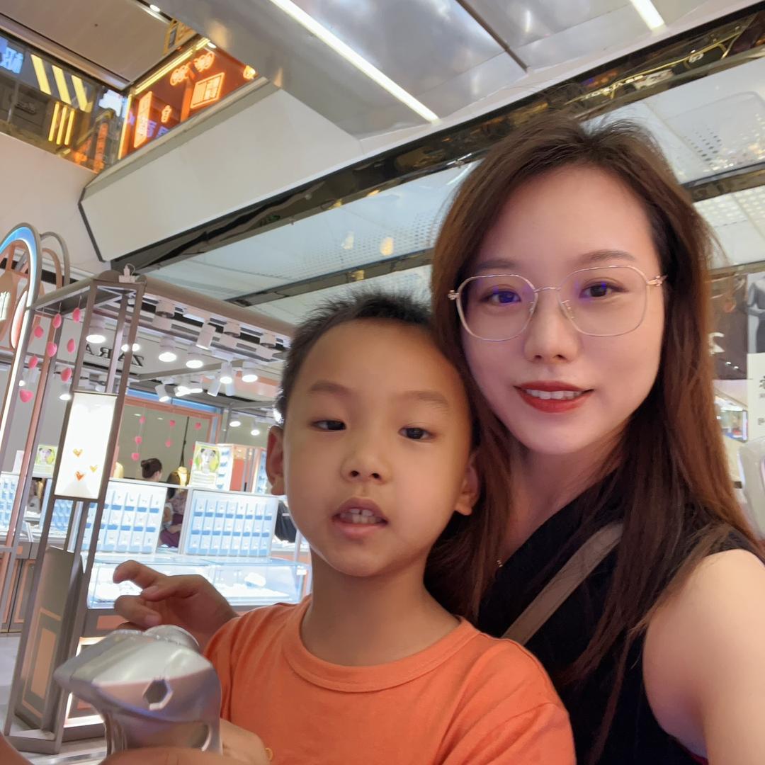 个个妈妈历险记
