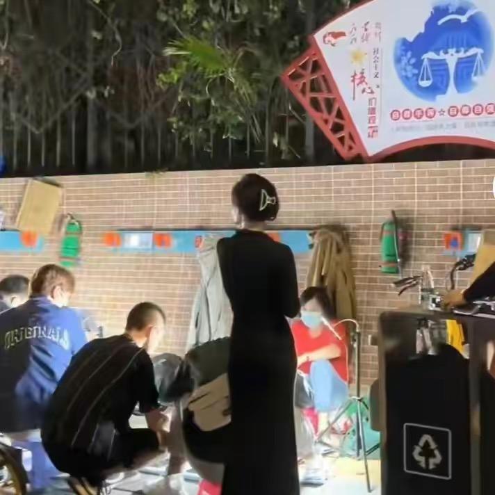 深圳华强北鬼市小妹！！