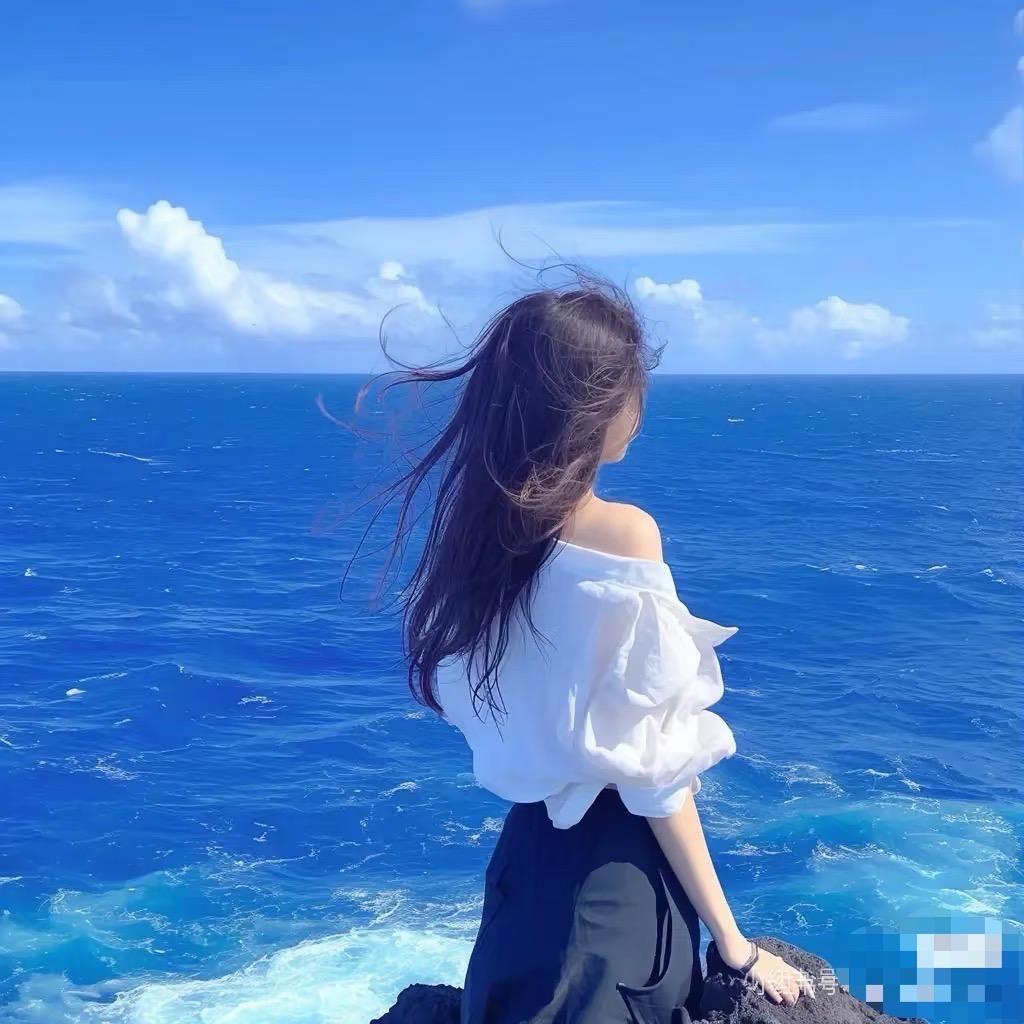 小小何