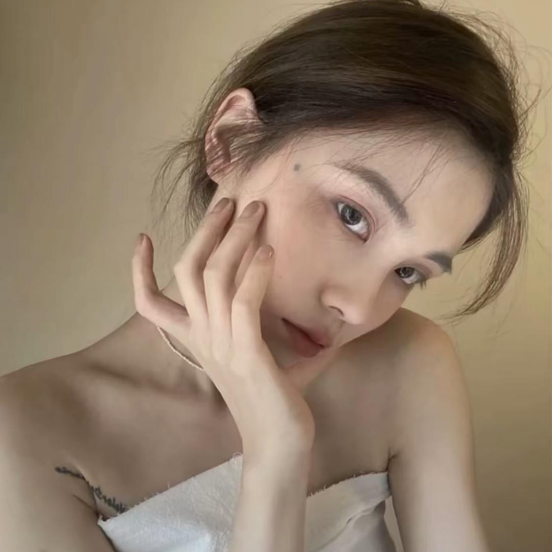 大名化妆师 荣荣