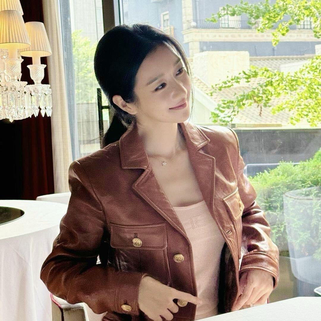 娜娜.