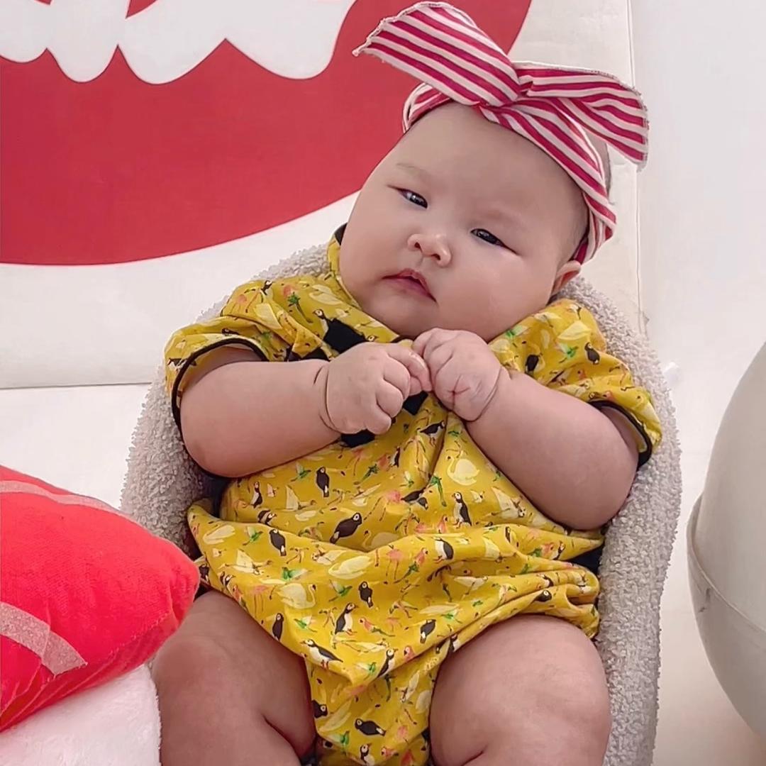 鼎鼎是个女孩啊