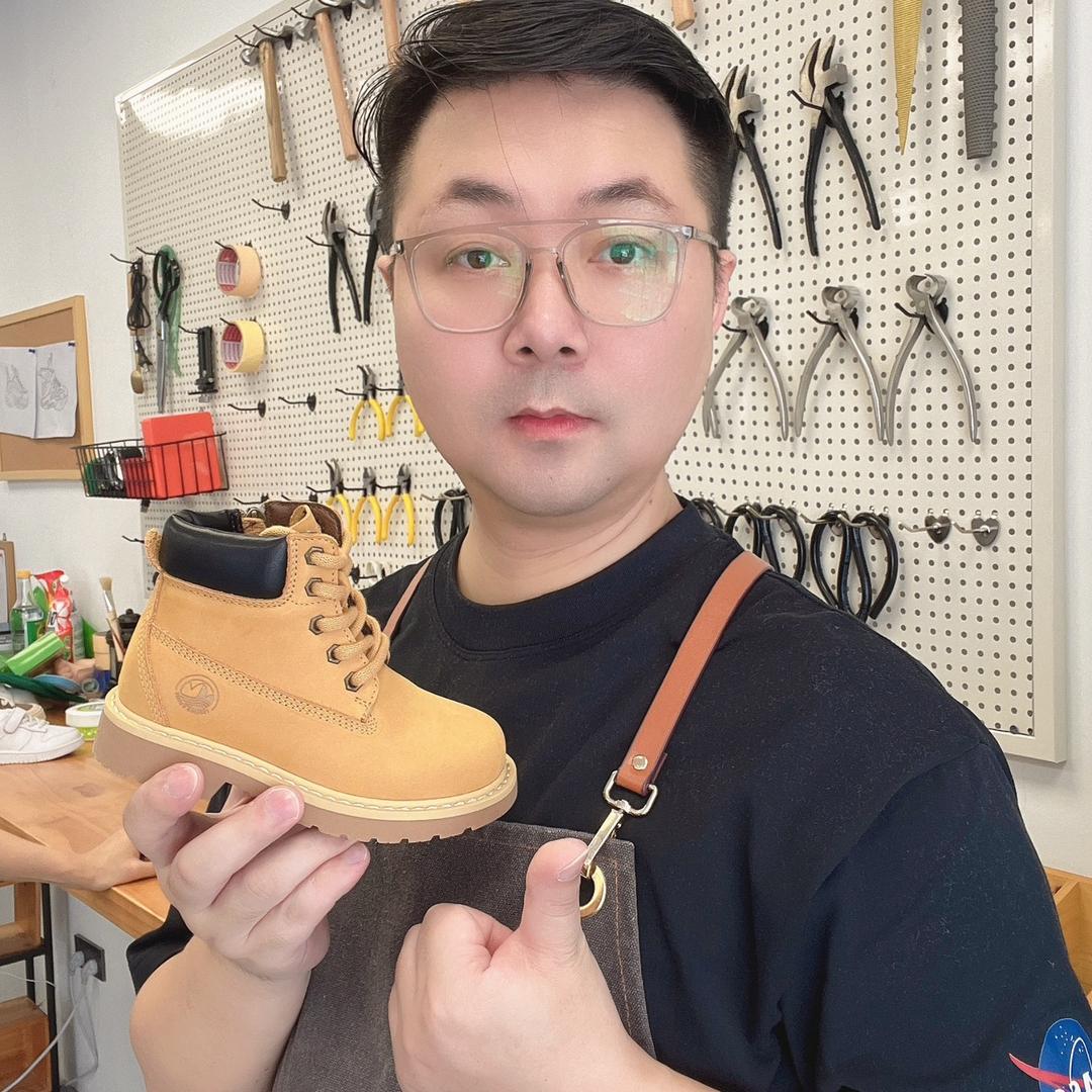静泽童鞋运动品牌