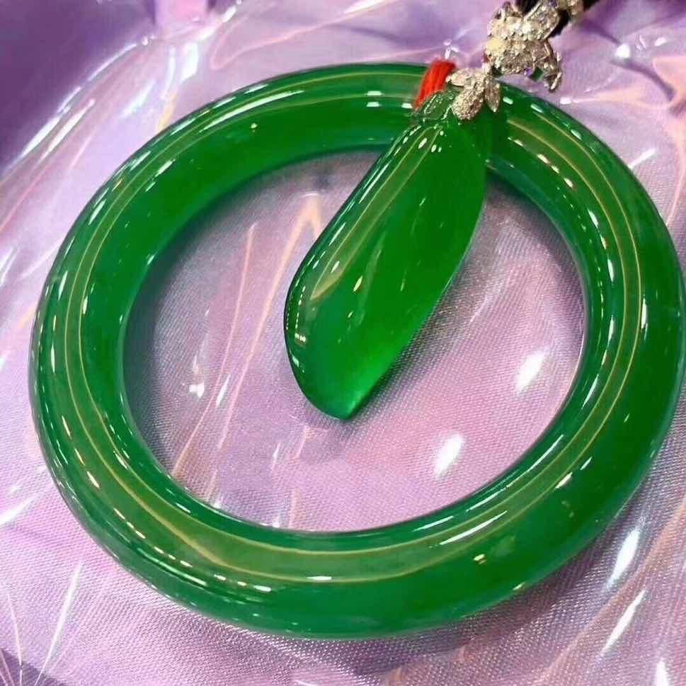 伍陆翡翠珠宝店