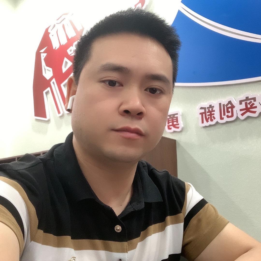 茅台镇“乾贵名酒”