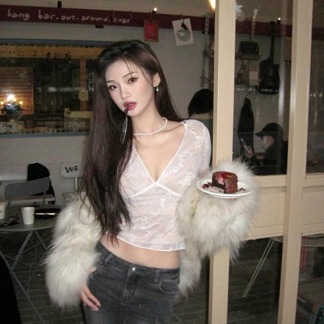 俏俏