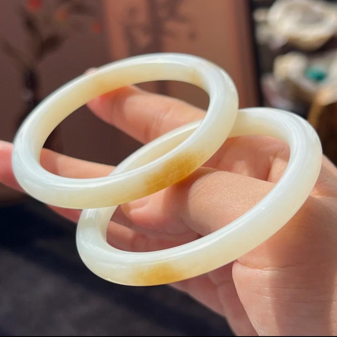 新疆和田臻品糖白玉