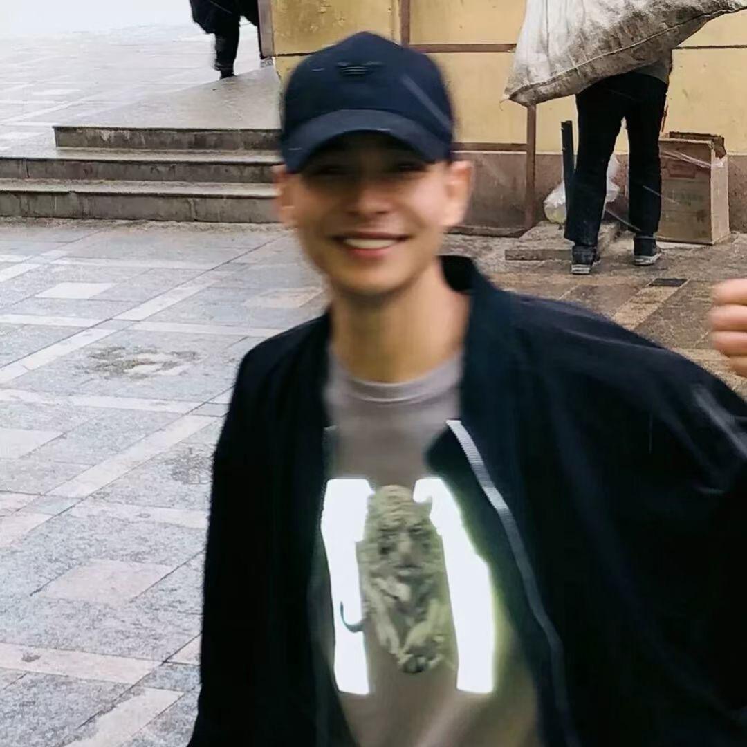小艾：：