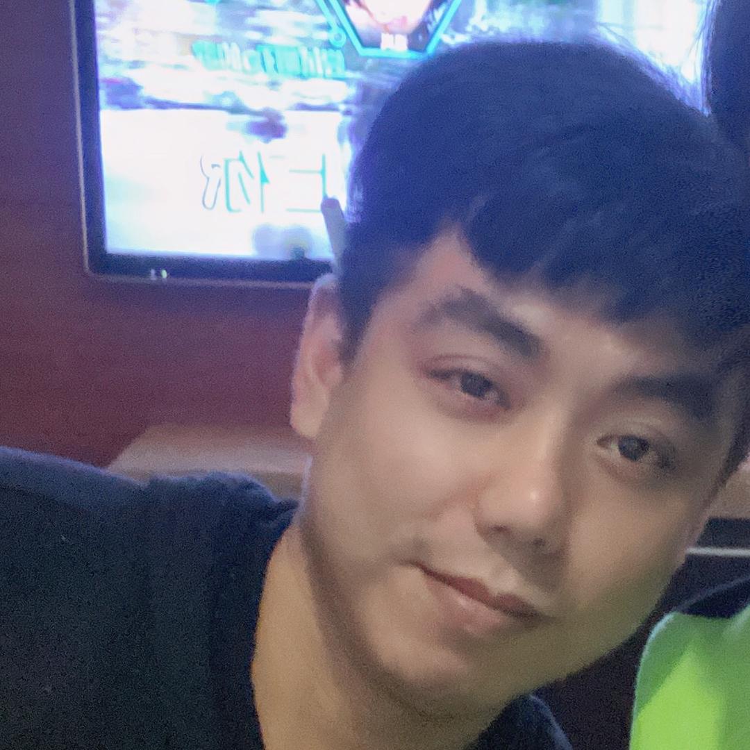ᴿ亮ᴸ