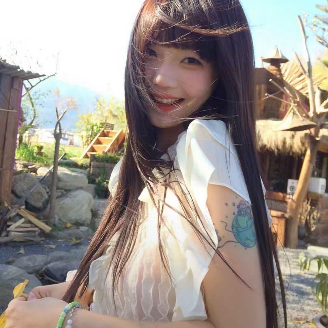小玉超爱笑、